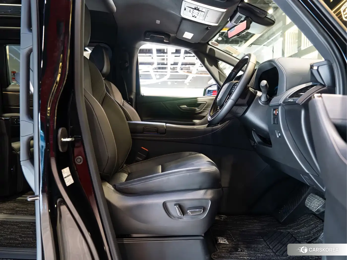 Toyota Elfa id 4679868 из Китая 22