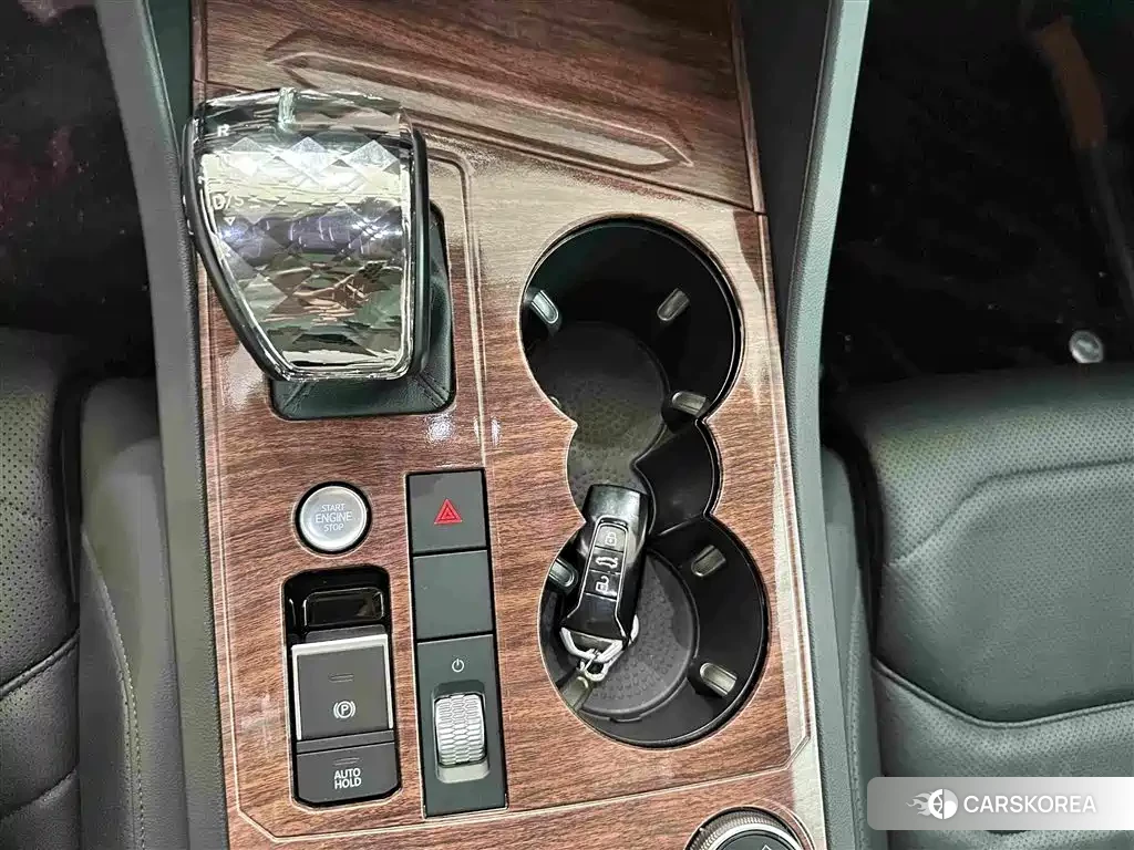 Volkswagen Touareg id 4546571 из Китая 19