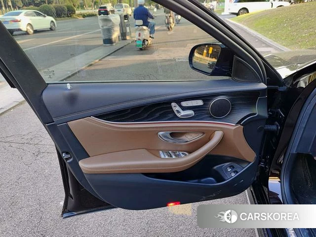 Mercedes-Benz E-class PHEV id 4348243 из Китая 7
