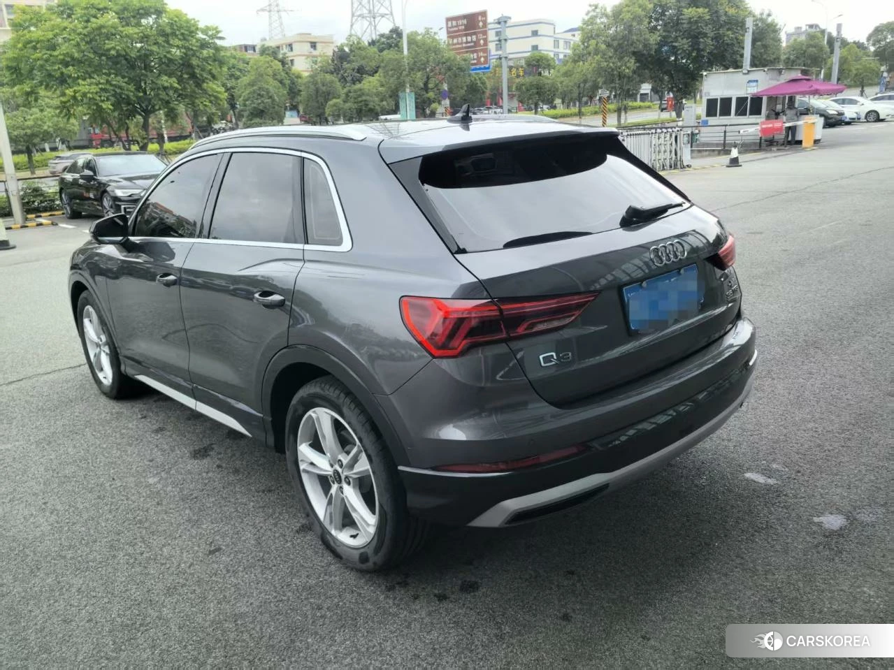 Audi Q3 2022 Темно-серый из Китая, фото 6