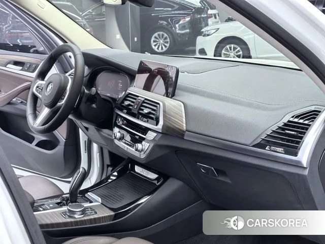 BMW X3 id 4212307 из Китая 13