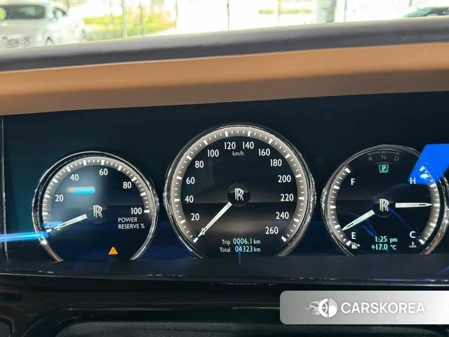 Rolls-Royce Phantom id 4293998 из Кореи 13