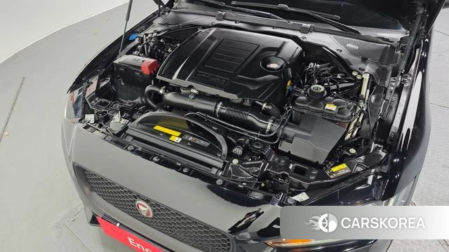 Jaguar XE id 3820846 из Кореи 16