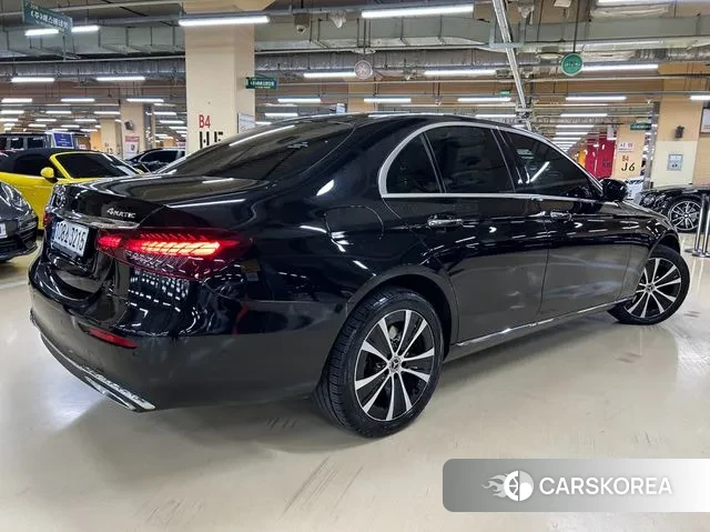 Mercedes-Benz E-Class W213 id 3070971 из Кореи 13