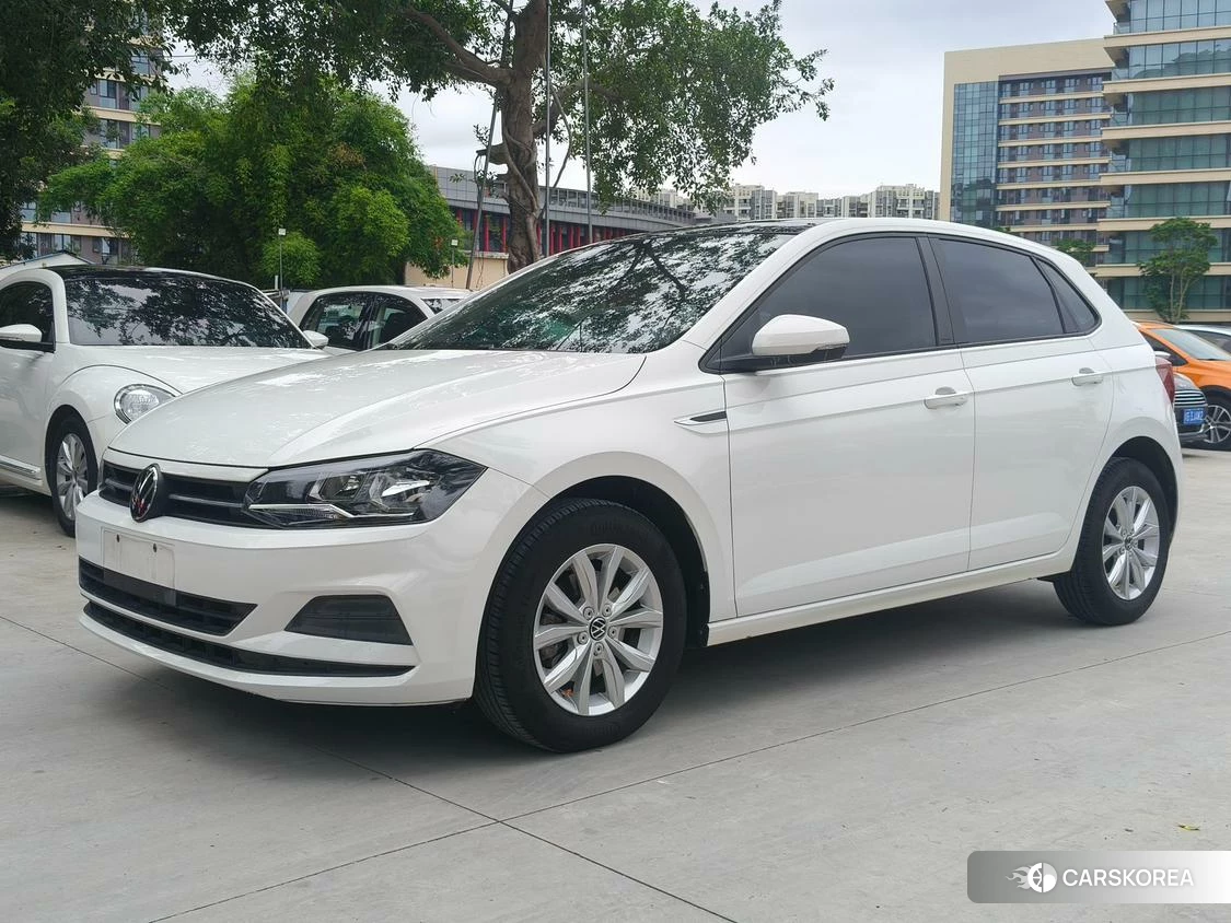 Volkswagen Polo id 4498969 из Китая 9