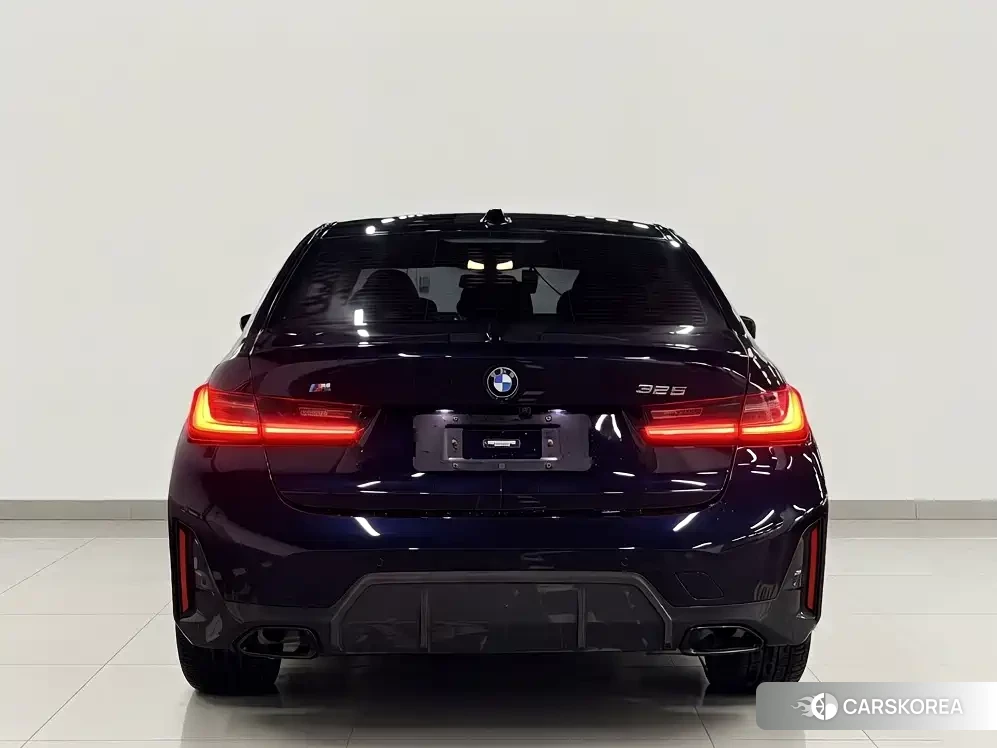 BMW 3 series 2023 Черный из Китая, фото 6