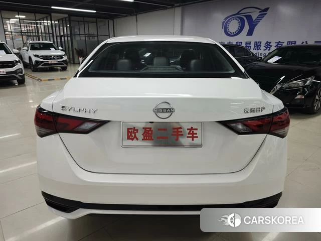 Nissan Xuan Yi 2024 Белый из Китая, фото 6