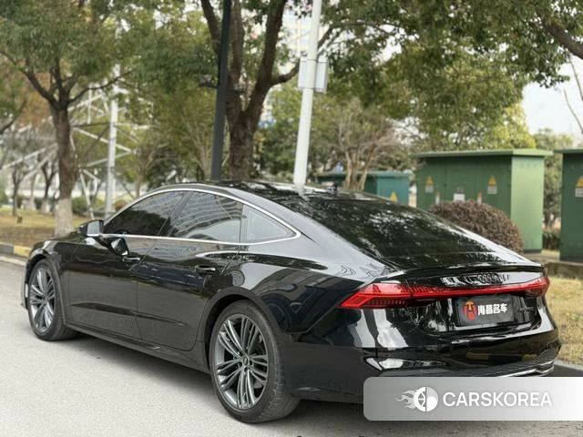 Audi A7 2023 Черный из Китая, фото 6