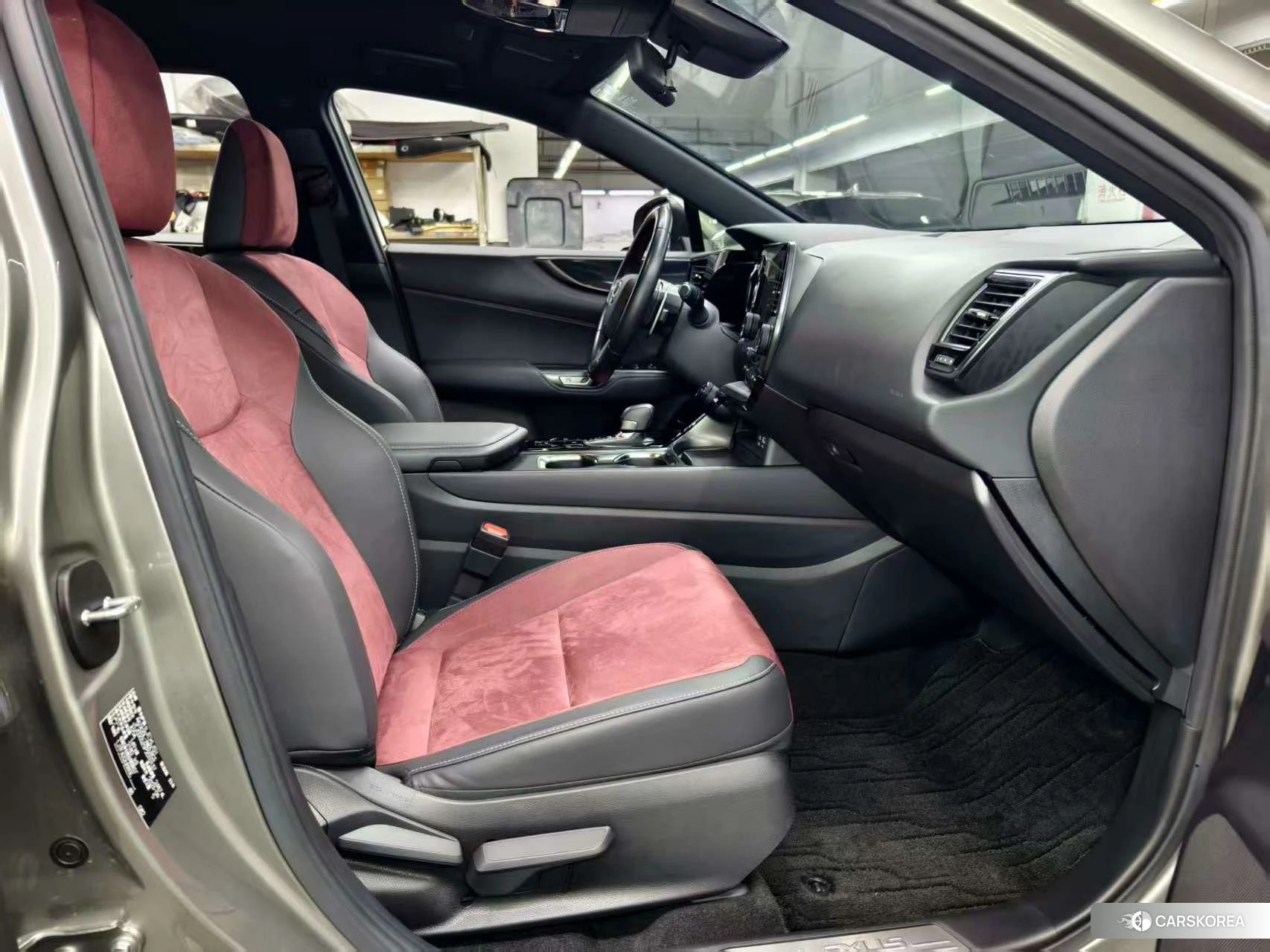 Lexus NX id 4406139 из Китая 17