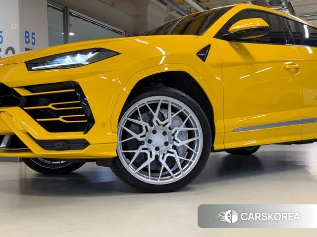 Lamborghini Urus id 3601486 из Кореи 16