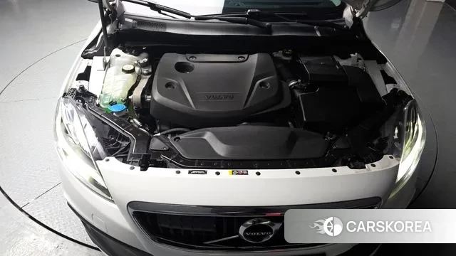 Volvo V40 Cross-Country id 3760771 из Кореи 16