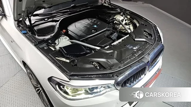 BMW 5 Series (G30) id 3254382 из Кореи 16