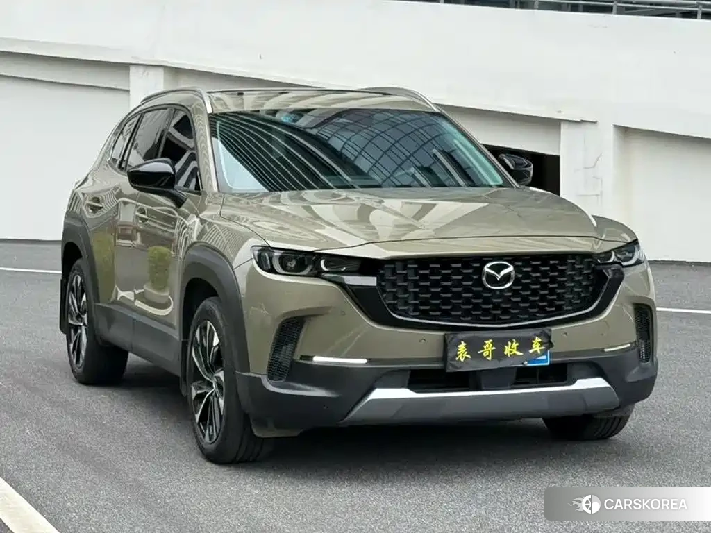 Mazda CX-50 2024 Champagne/brown из Китая, фото 6