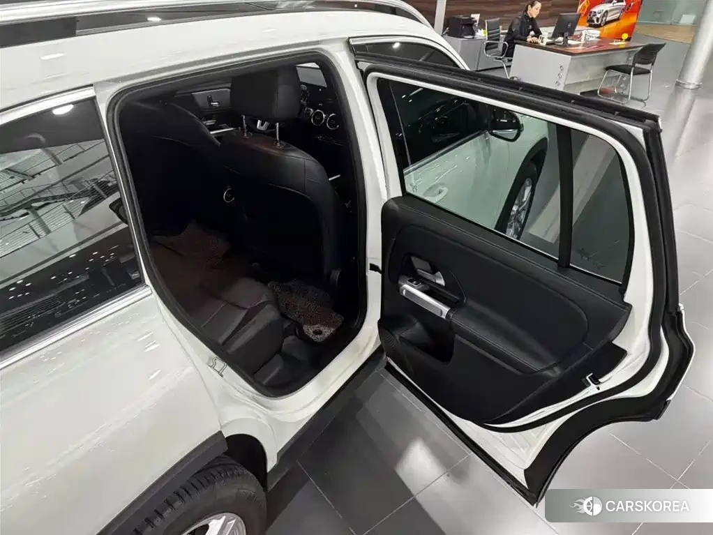 Mercedes-Benz GLB id 4680459 из Китая 18