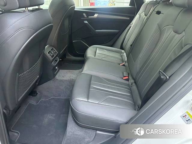 Audi Q5L id 4276120 из Китая 17