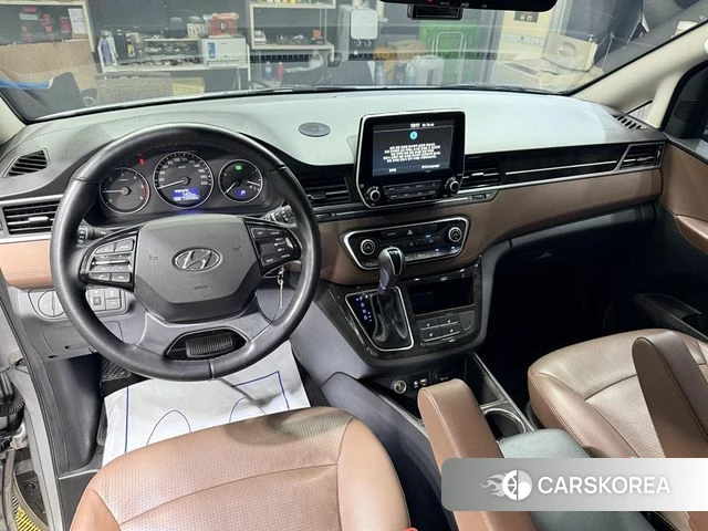Hyundai The New Grand Starex id 4568558 из Кореи 16
