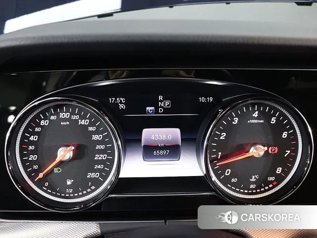 Mercedes-Benz E-Class W213 id 3296879 из Кореи 16