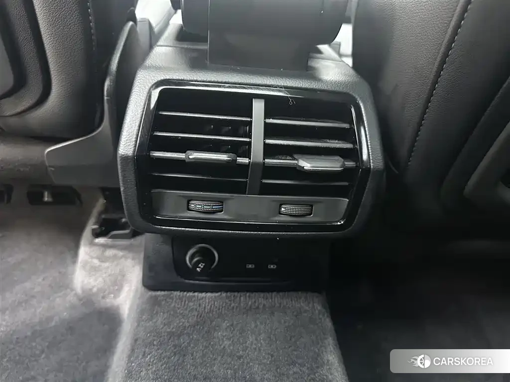 Audi Q3 id 4545688 из Китая 28