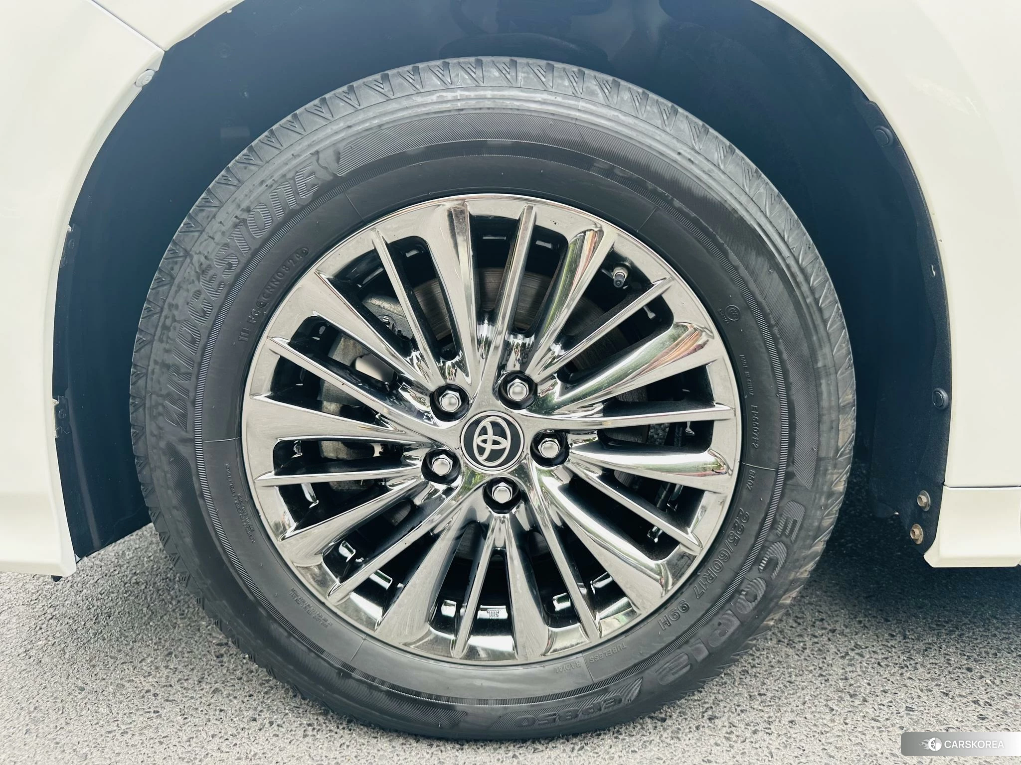 Toyota Elfa id 4455716 из Китая 25