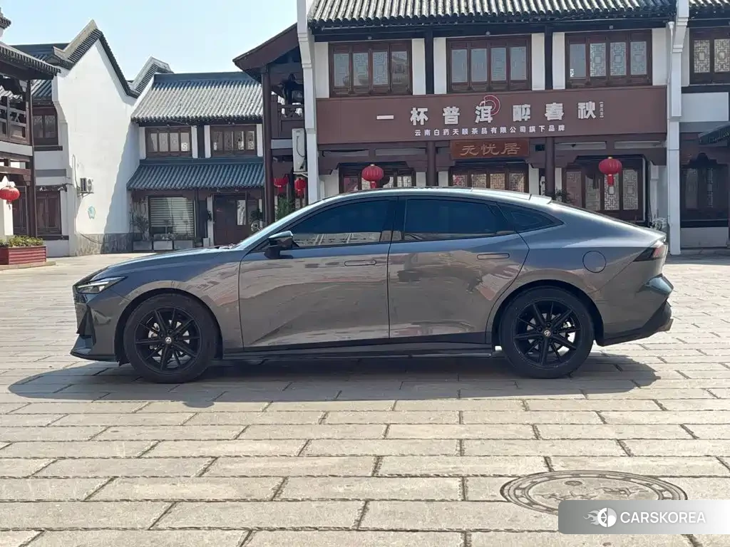 Chang'an UNI-V id 4601730 из Китая 16
