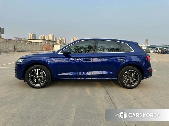 Audi Q5L id 4208880 из Китая 23