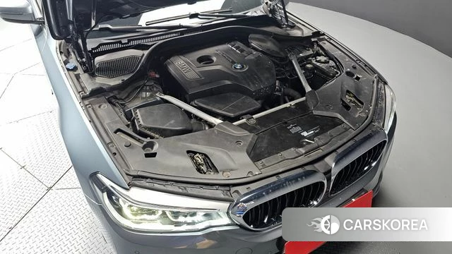 BMW 5 Series (G30) id 4587522 из Кореи 16