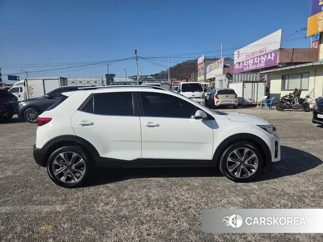 Kia Stonic id 3619497 из Кореи 16