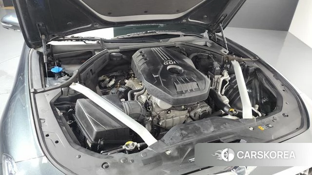 Genesis G70 id 3917296 из Кореи 16