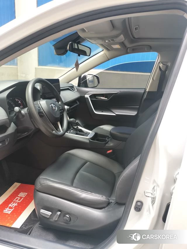 Toyota RAV4 Rongfang 2023 Белый из Китая, фото 6