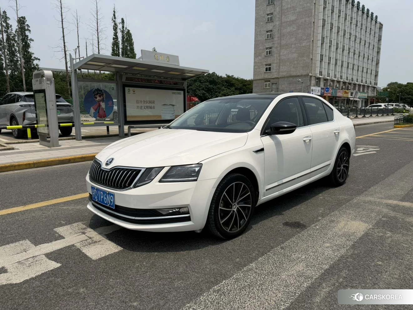 Skoda Octavia 2020 Белый из Китая, фото 6