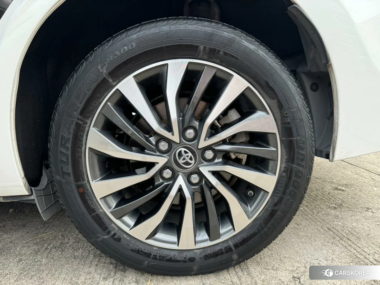 Toyota Corolla id 4513783 из Китая 11