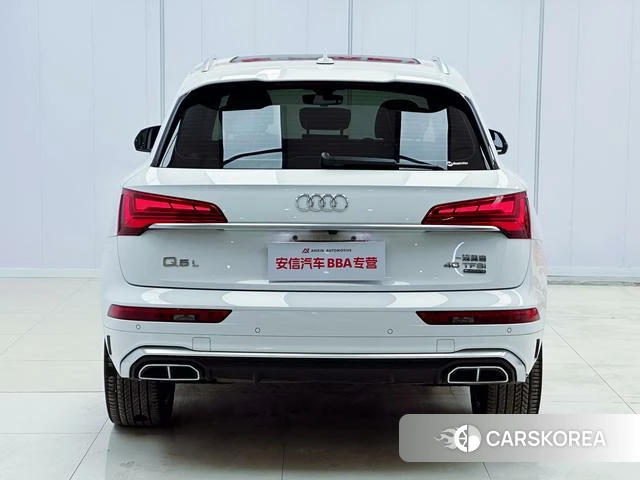 Audi Q5L id 4258624 из Китая 18