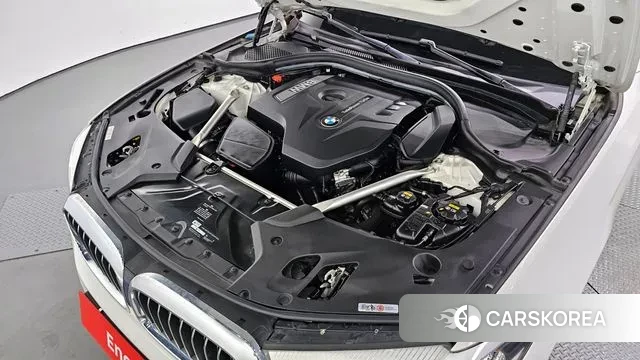 BMW 5 Series (G30) id 3182695 из Кореи 16