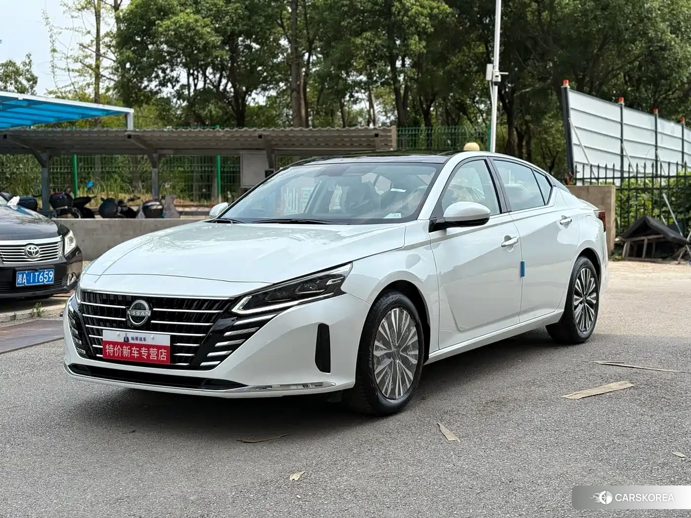 Nissan Altima id 4547284 из Китая 9