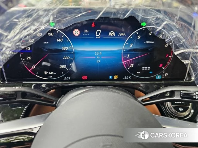 Mercedes-Benz E-Class W214 2026 Светло-серебряный цвет из Кореи, фото 6