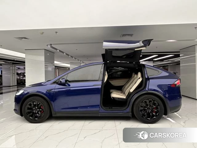 Tesla Model X id 4221732 из Китая 24