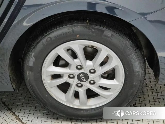 Kia Come New K3 id 3924911 из Кореи 16