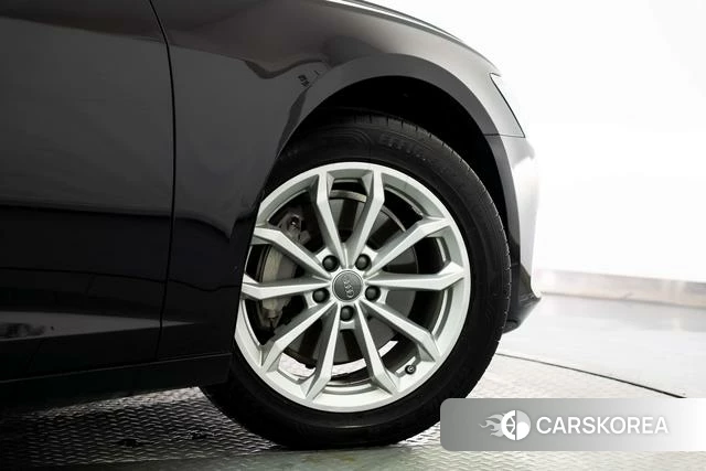 Audi A6L id 4291088 из Китая 21