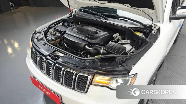 Jeep Grand Cherokee id 4580596 из Кореи 28