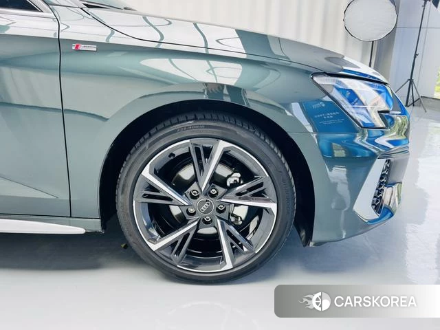 Audi A3 id 4259099 из Китая 25