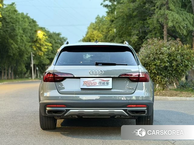 Audi A4 (import) 2021 Темно-серый из Китая, фото 6