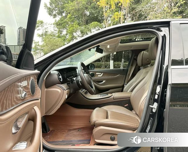 Mercedes-Benz E-class id 4222168 из Китая 12