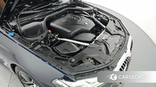BMW 5 Series (G30) id 4292615 из Кореи 28