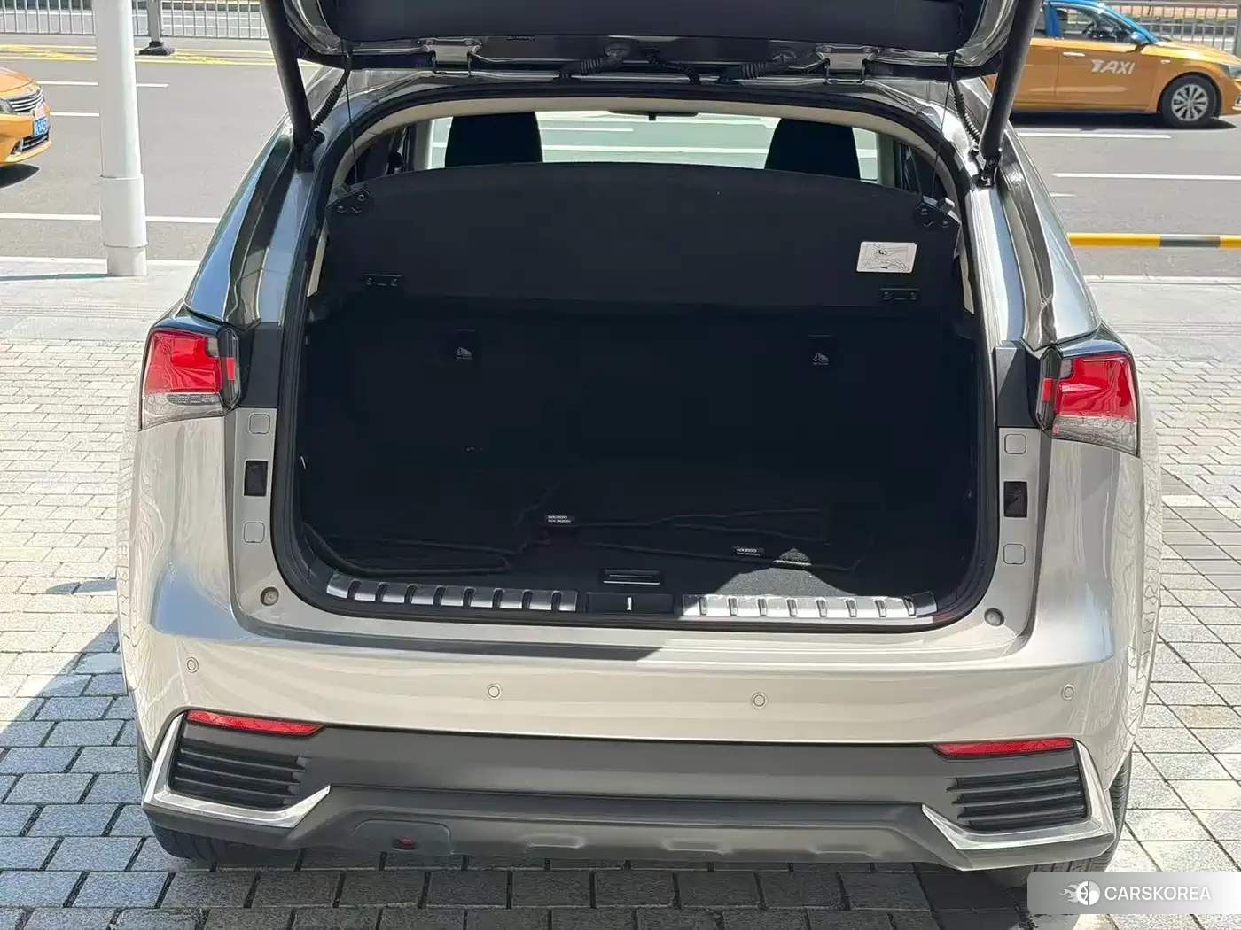 Lexus NX id 4685878 из Китая 15