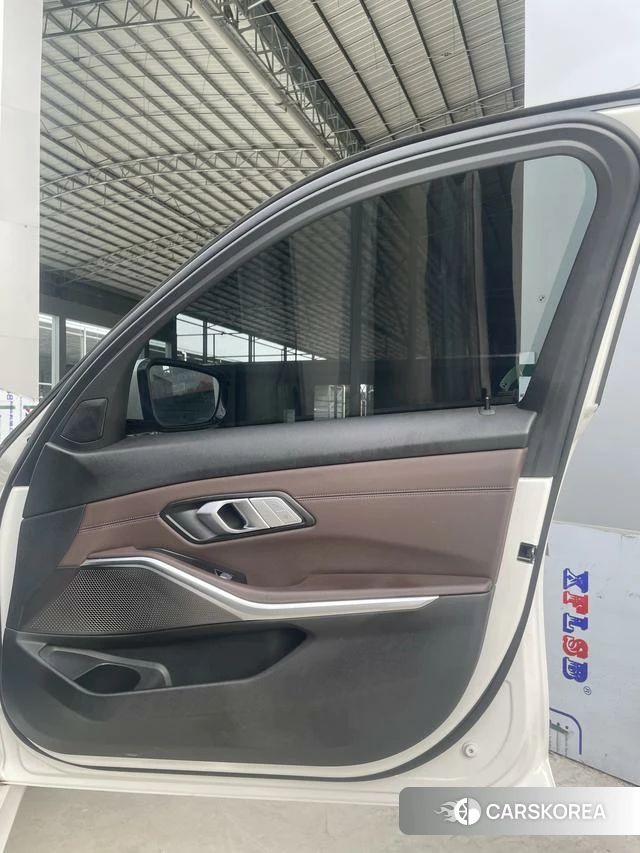 BMW 3 series id 4291135 из Китая 23