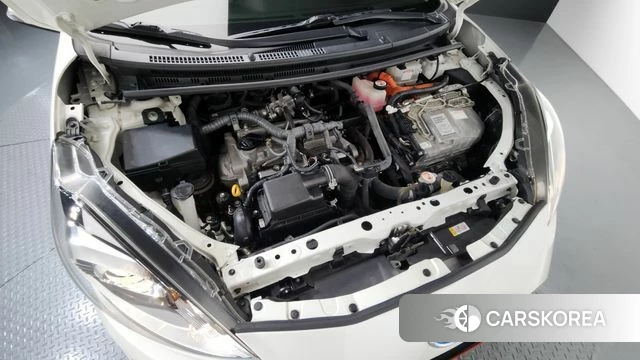 Toyota Prius C id 4285555 из Кореи 29