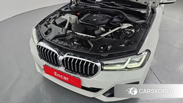 BMW 5 Series (G30) id 3012980 из Кореи 16