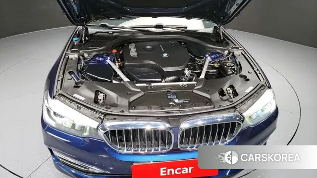 BMW 5 Series (G30) id 3302876 из Кореи 16