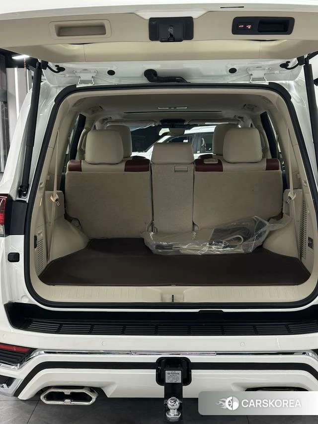 Toyota Land Cruiser (imported) 2025 Белый из Китая, фото 6