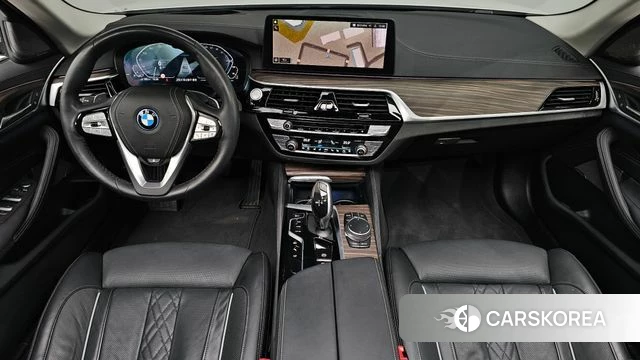 BMW 5 Series (G30) id 4641130 из Кореи 31